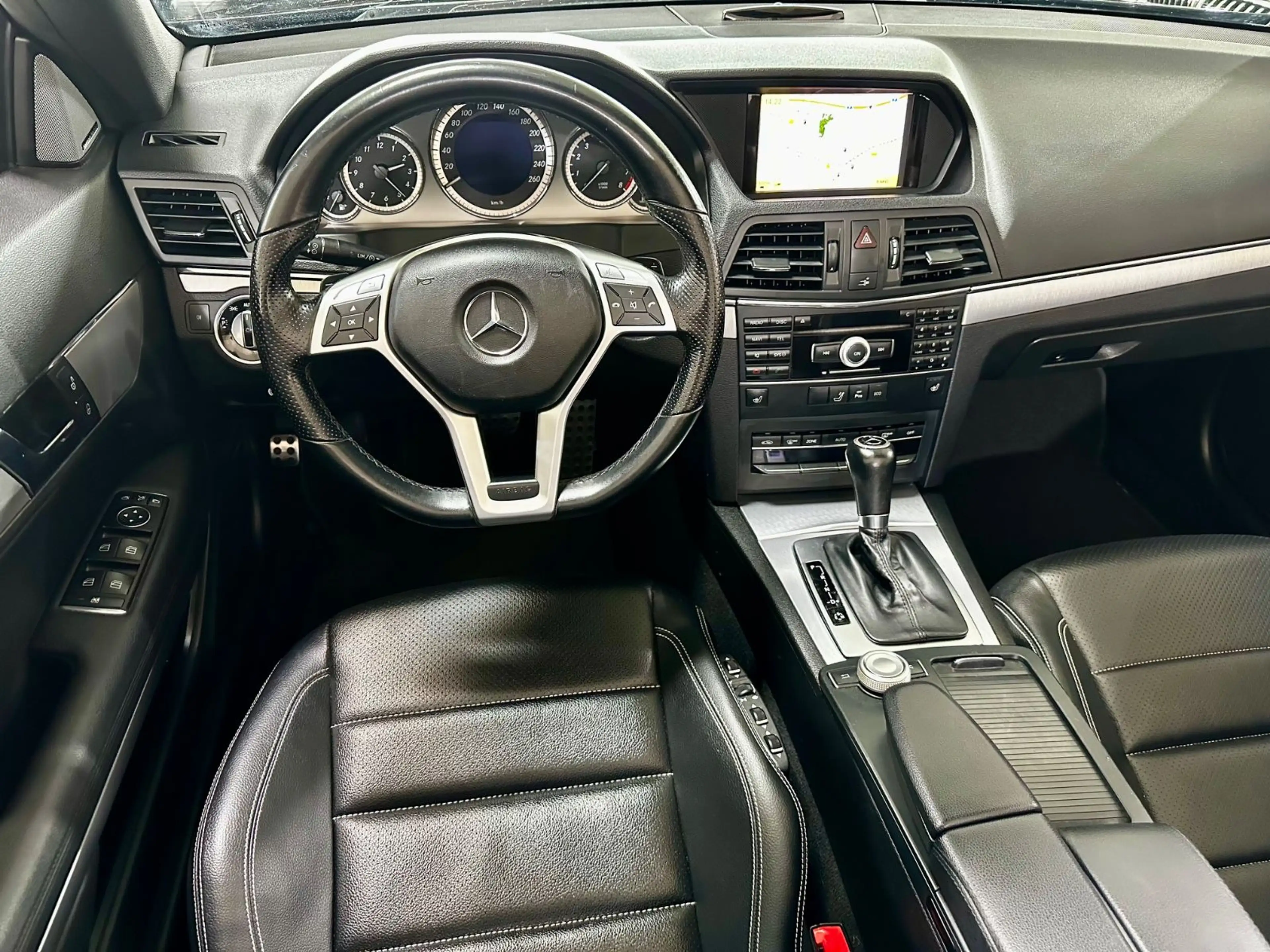 Mercedes-Benz E 250 CGI Cabrio,BlueEffi,AMG-Paket,LED,VOLL,TOP — photo 7