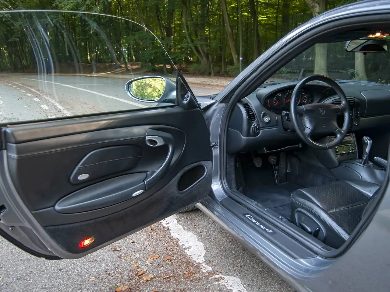 Porsche 996 Carrera 4 - Manual, foto 9