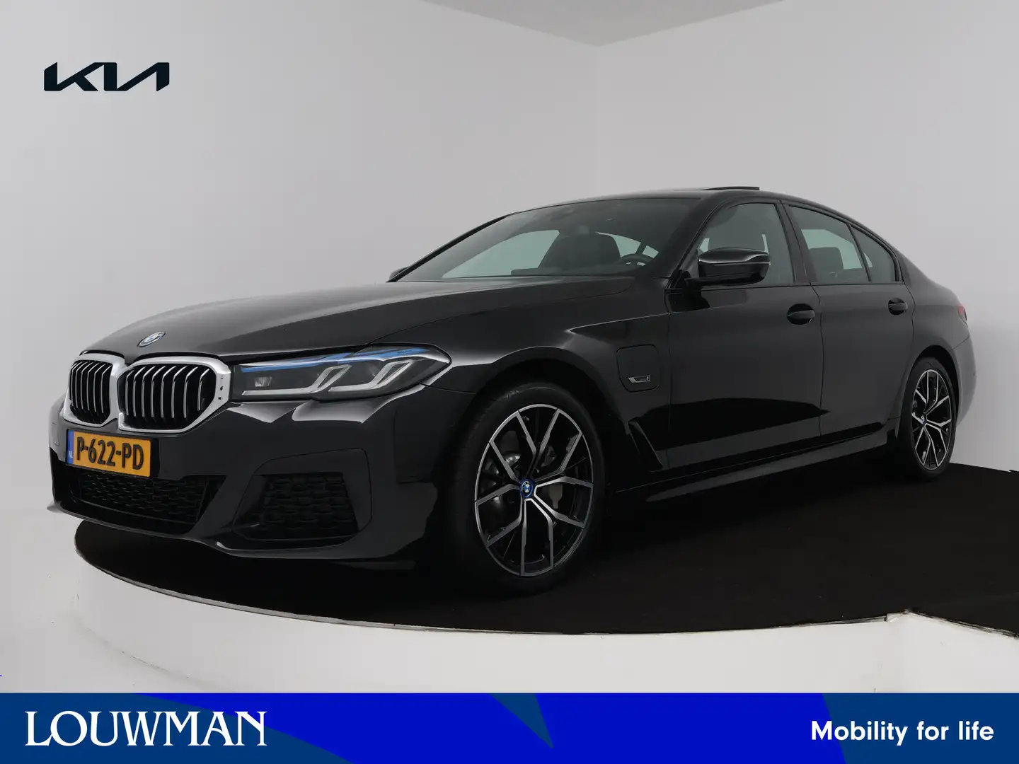 BMW 530 5-serie 530e Business Edition Plus | M Sport | Pan Zwart - 1