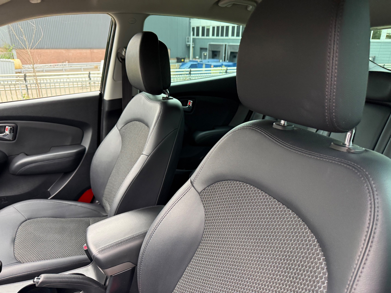 Hyundai iX35 2.0i Active — photo 5