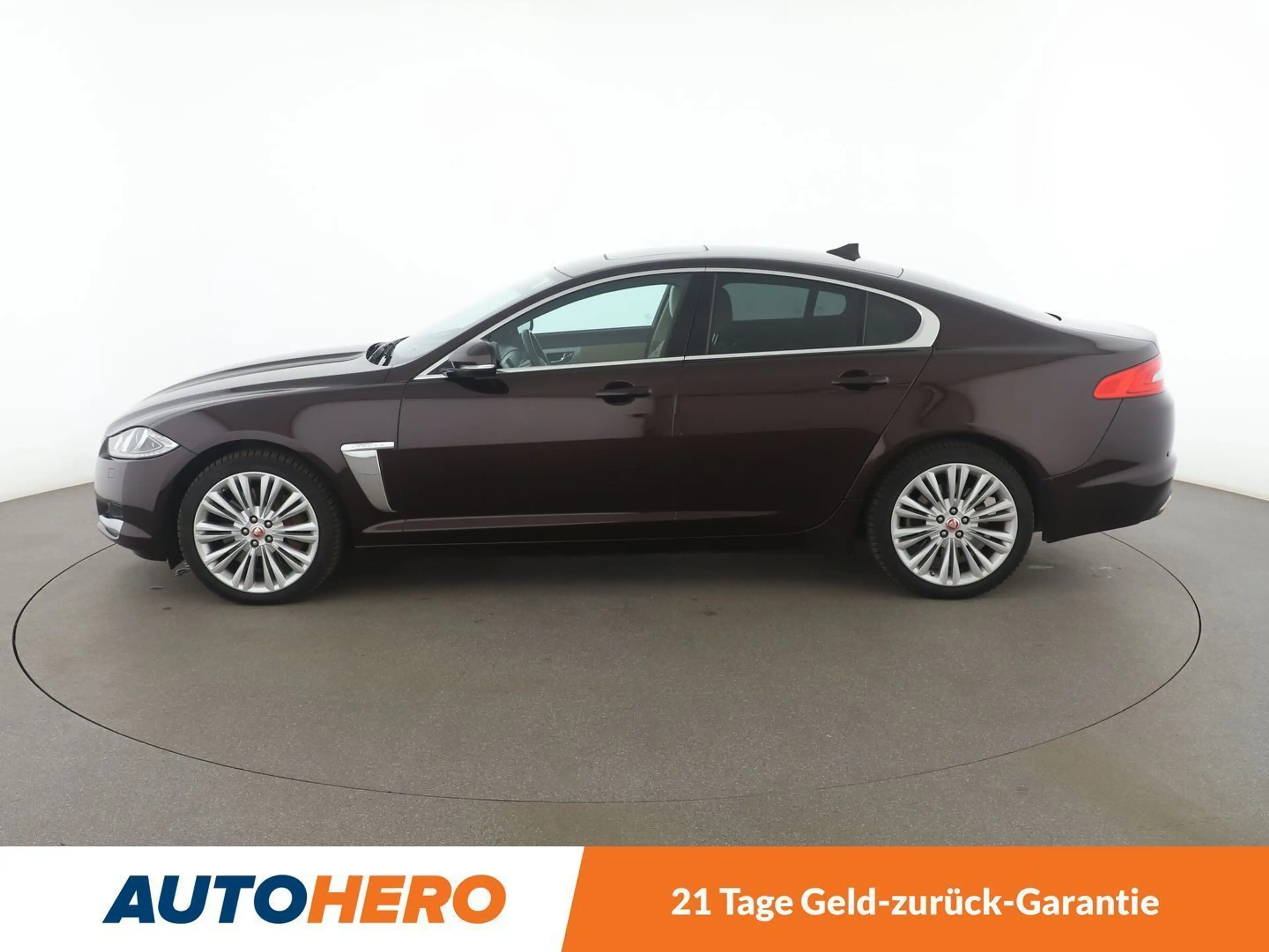 Jaguar XF 3.0 V6 Kompressor AWD Aut.*NAVI*TEMPO*PDC* — photo 3