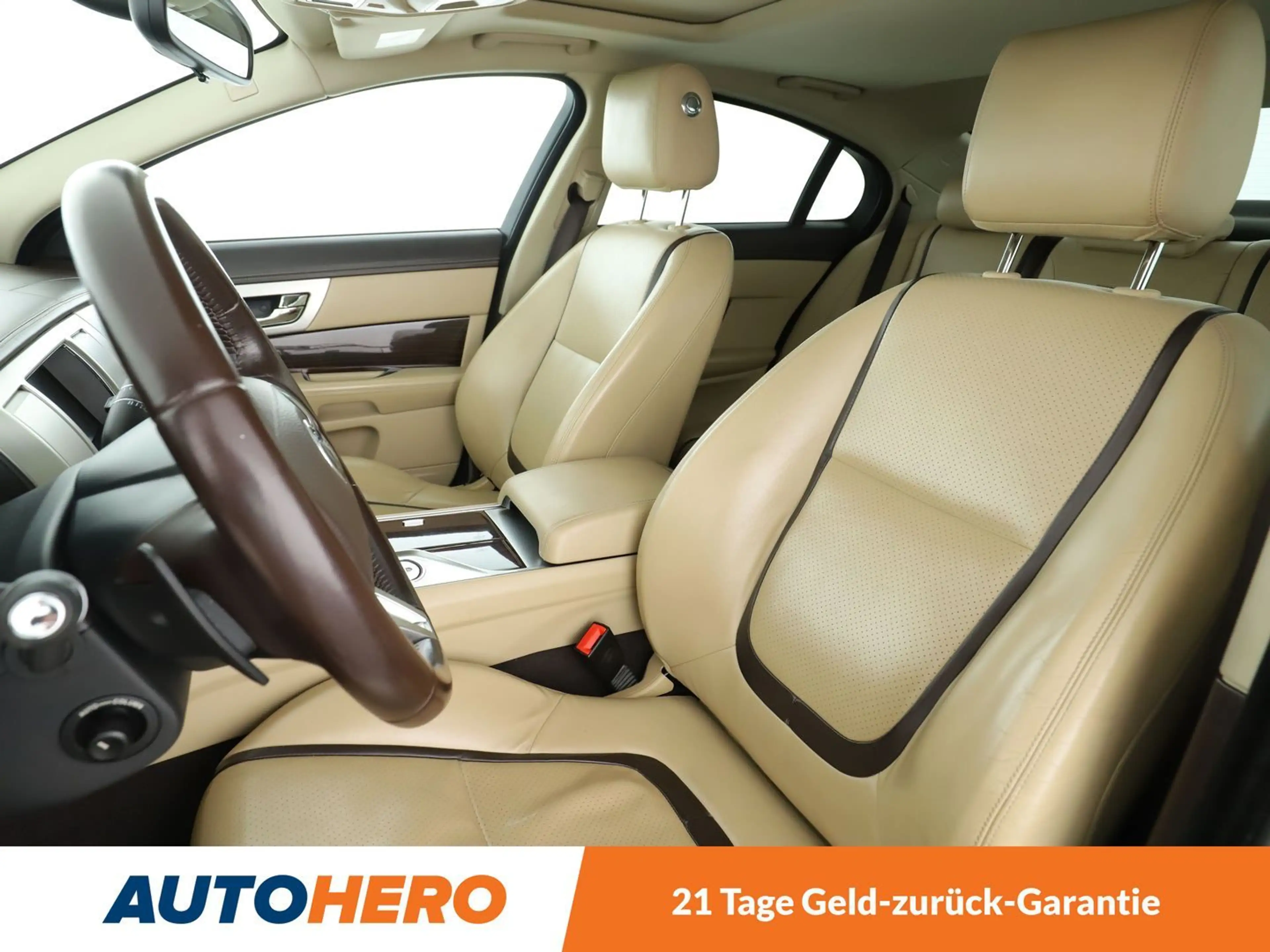 Jaguar XF 3.0 V6 Kompressor AWD Aut.*NAVI*TEMPO*PDC* — photo 10