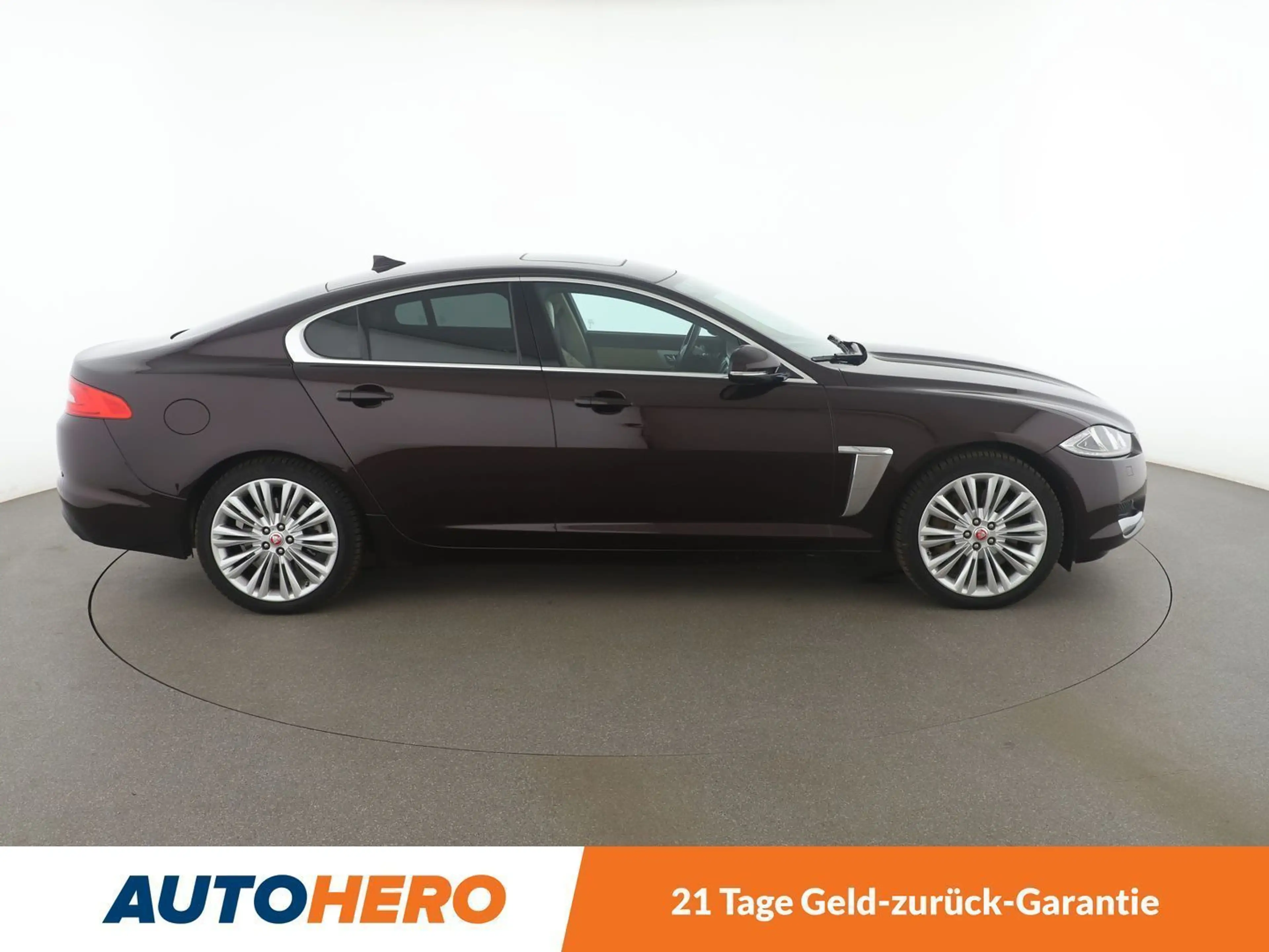 Jaguar XF 3.0 V6 Kompressor AWD Aut.*NAVI*TEMPO*PDC* — photo 7
