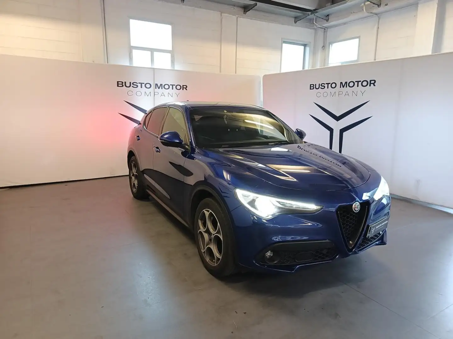 Alfa Romeo Stelvio 190 CV Auto Q4 Executive Blu/Azzurro - 1