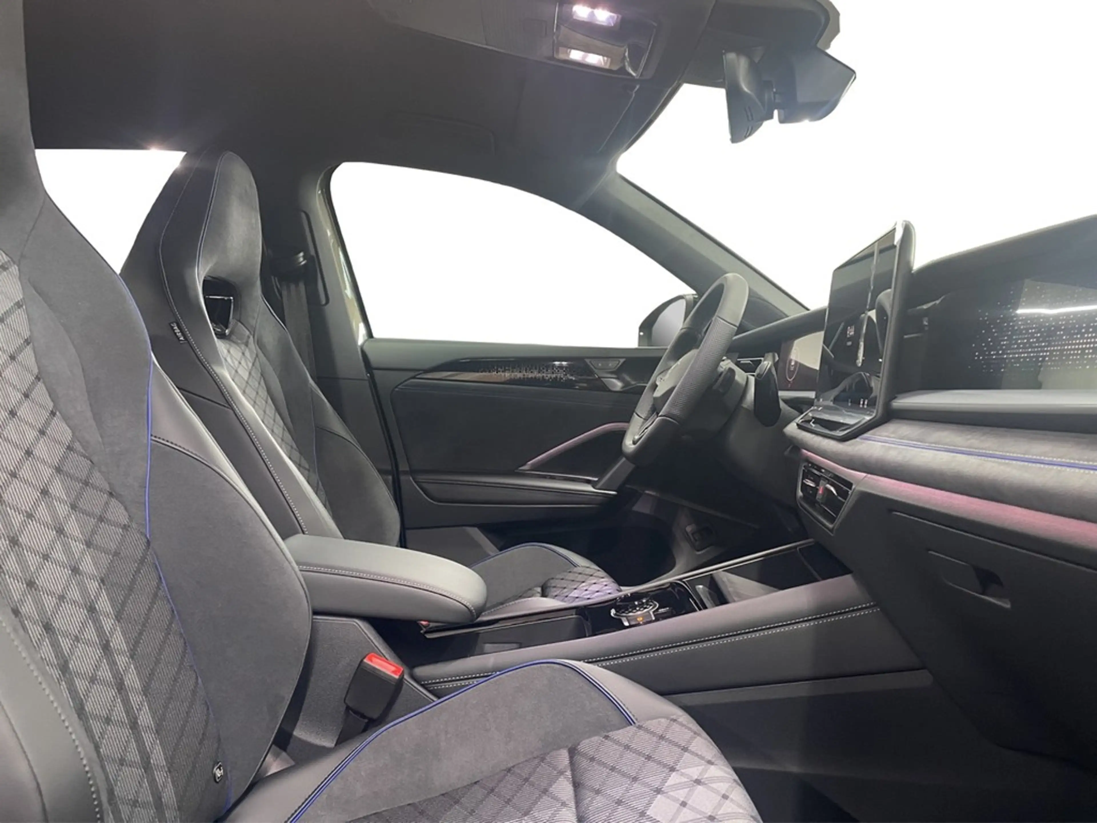 Volkswagen Tayron 2.0 TSI DSG 4Motion R-Line DCC AHK*IQ-LIGHT*NAV... — photo 12
