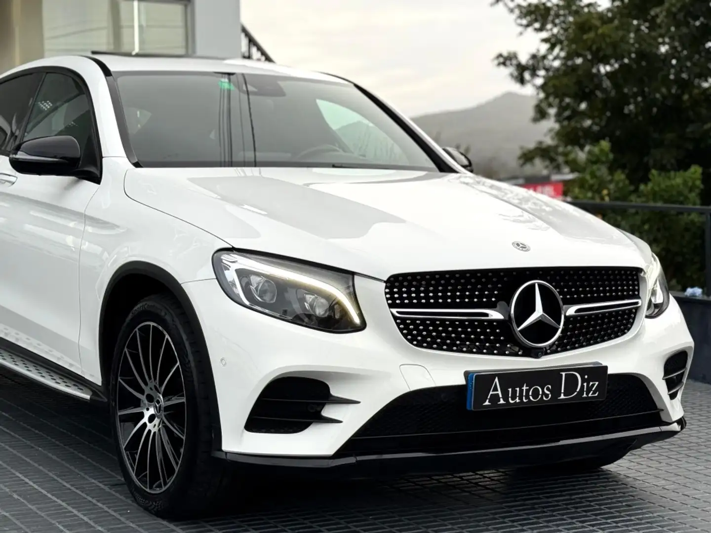 Mercedes-Benz GLC 250 Coupé 250d 4Matic Aut. Bianco - 2