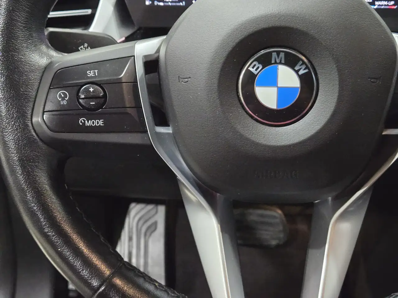 BMW X1 снимка BMW X1
