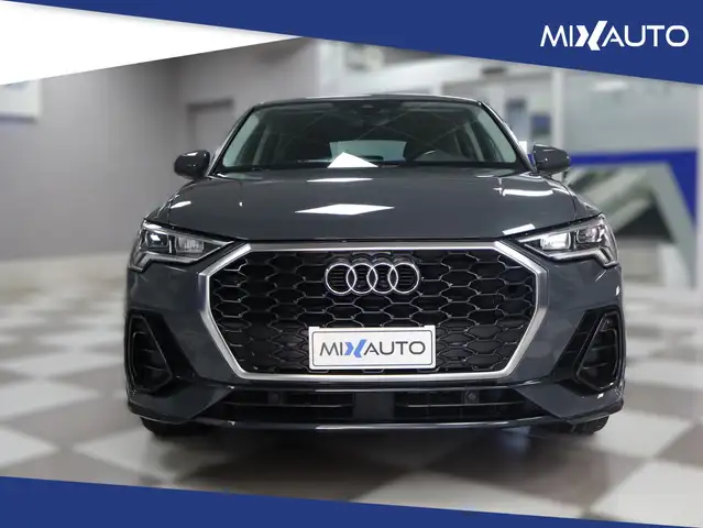 Audi Q3 view 2