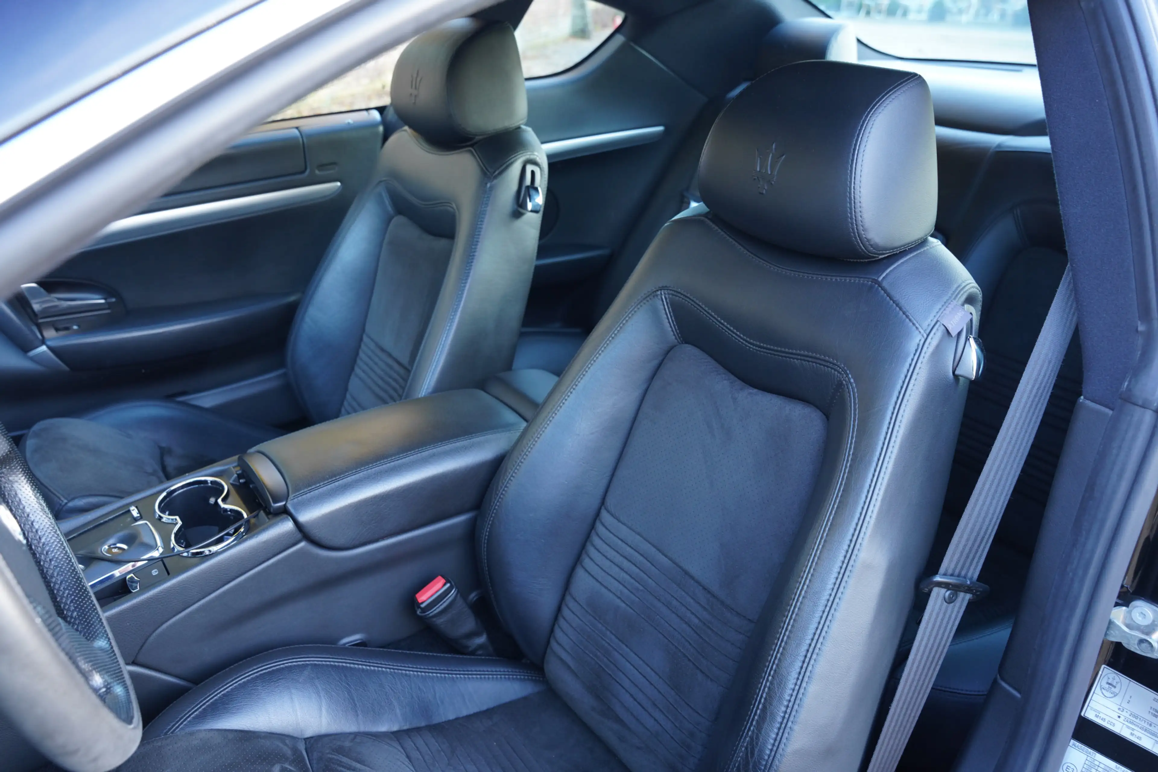 Maserati GranTurismo 4.7 S Off-Maserati dealer and specialist serviced, — photo 10