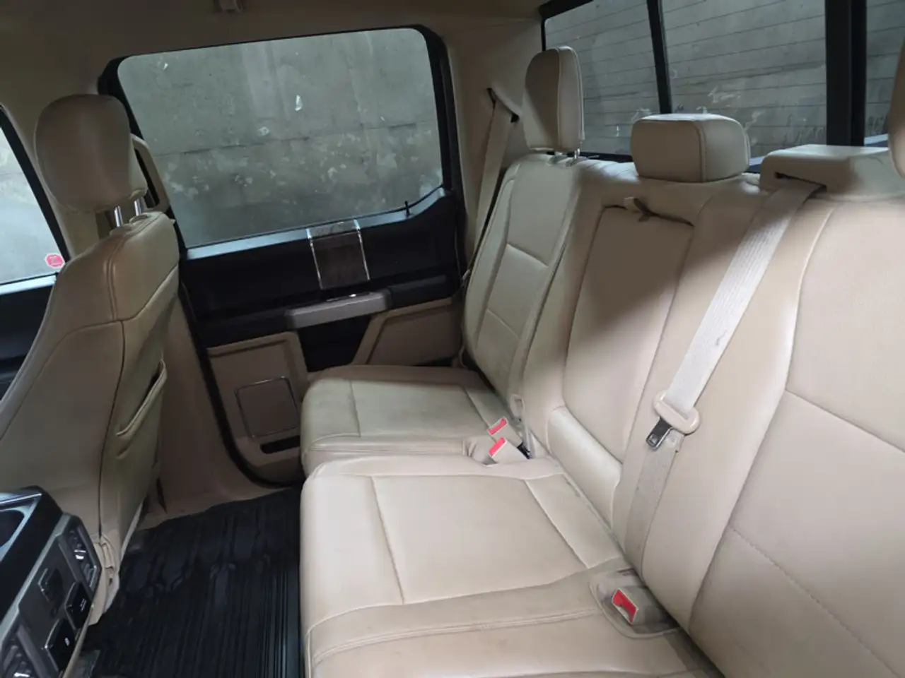 Ford F 350 снимка Ford F 350