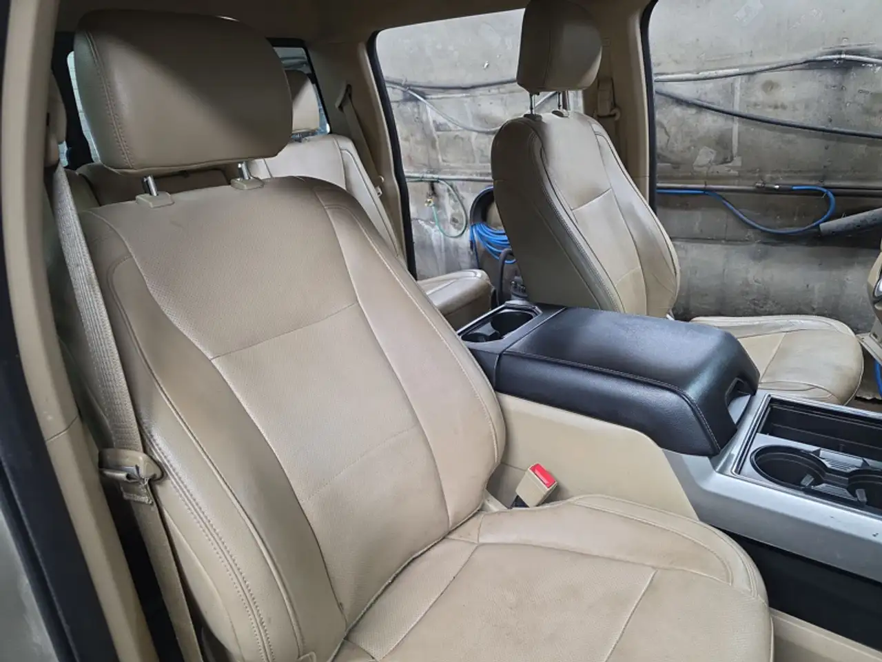 Ford F 350 снимка Ford F 350