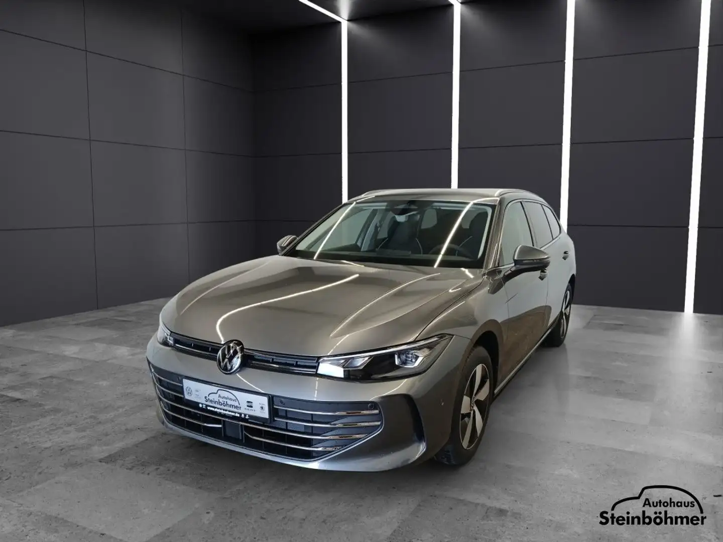 Volkswagen Passat Business 1.5 eTSI AHK Winterpaket 17"Bologn Grijs - 2