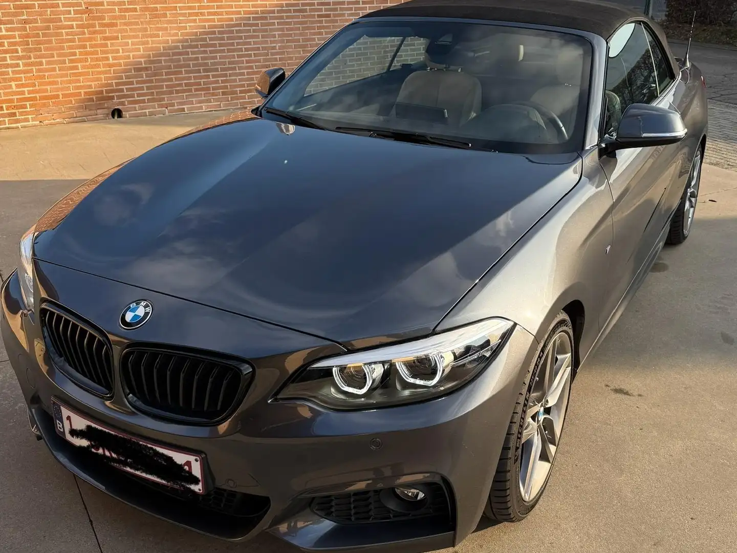 BMW 220 220i Cabrio Aut. M Sport Grijs - 2