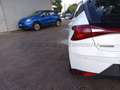 Hyundai i20 i20 1.2 mpi Connectline Blanc - thumbnail 20
