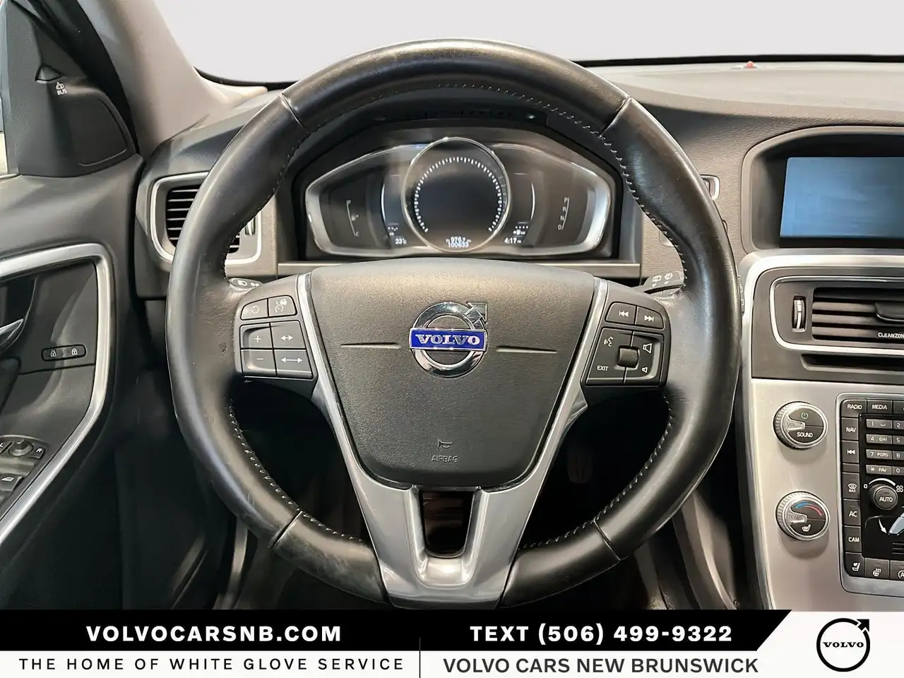 Volvo V60 photo Volvo V60