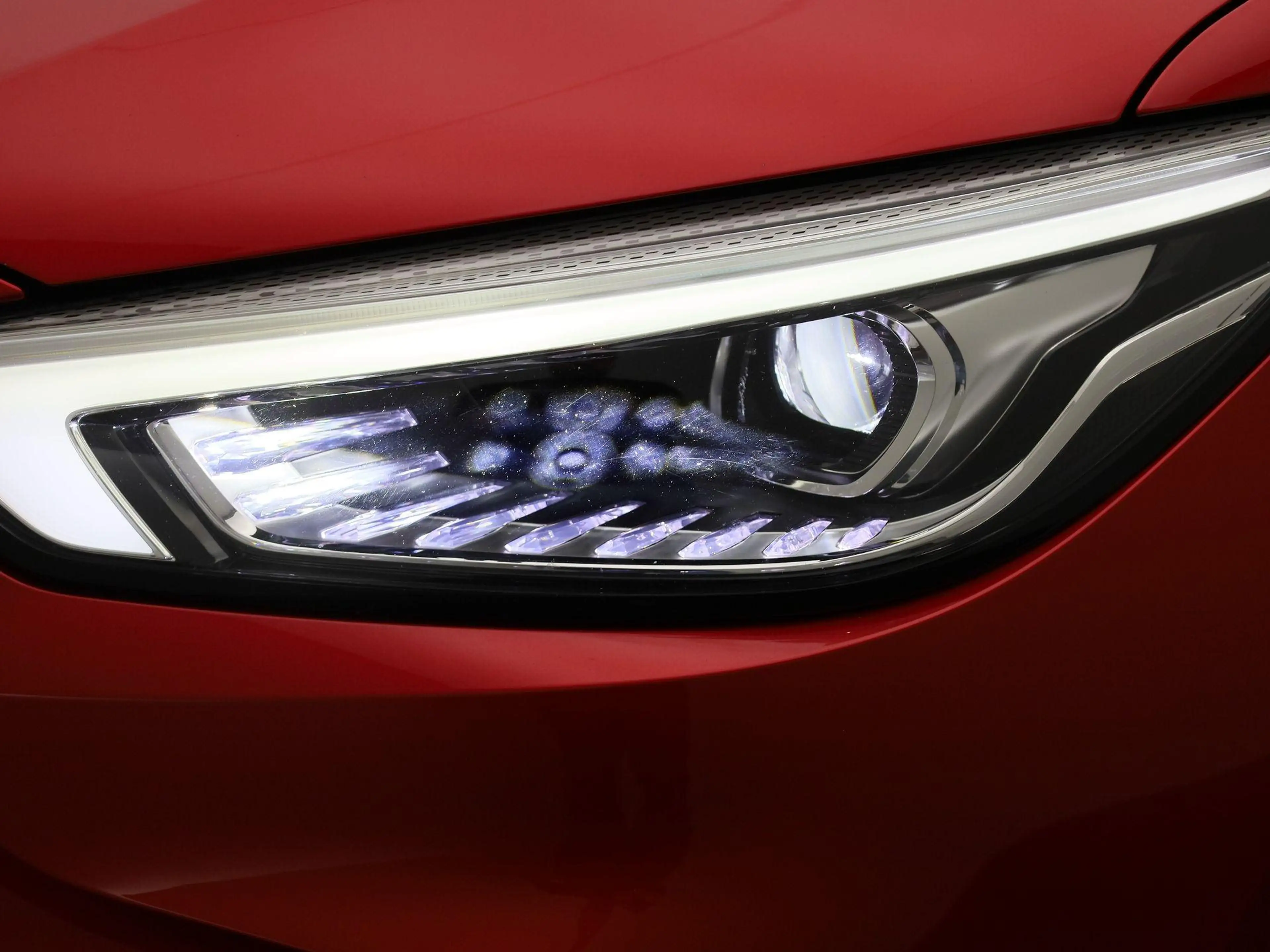 MG ZS EV Long Range Luxury 70 kWh | 1e-EIG. | SoH 96,78% — photo 15