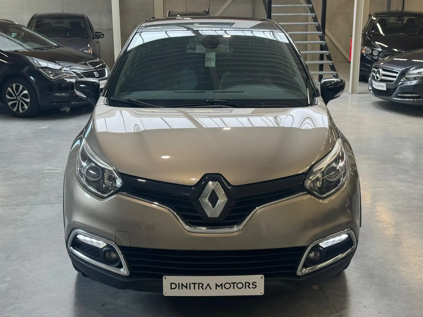 Renault Captur ENERGY TCe 90 Camera/Navi/Keyless Beige - 2