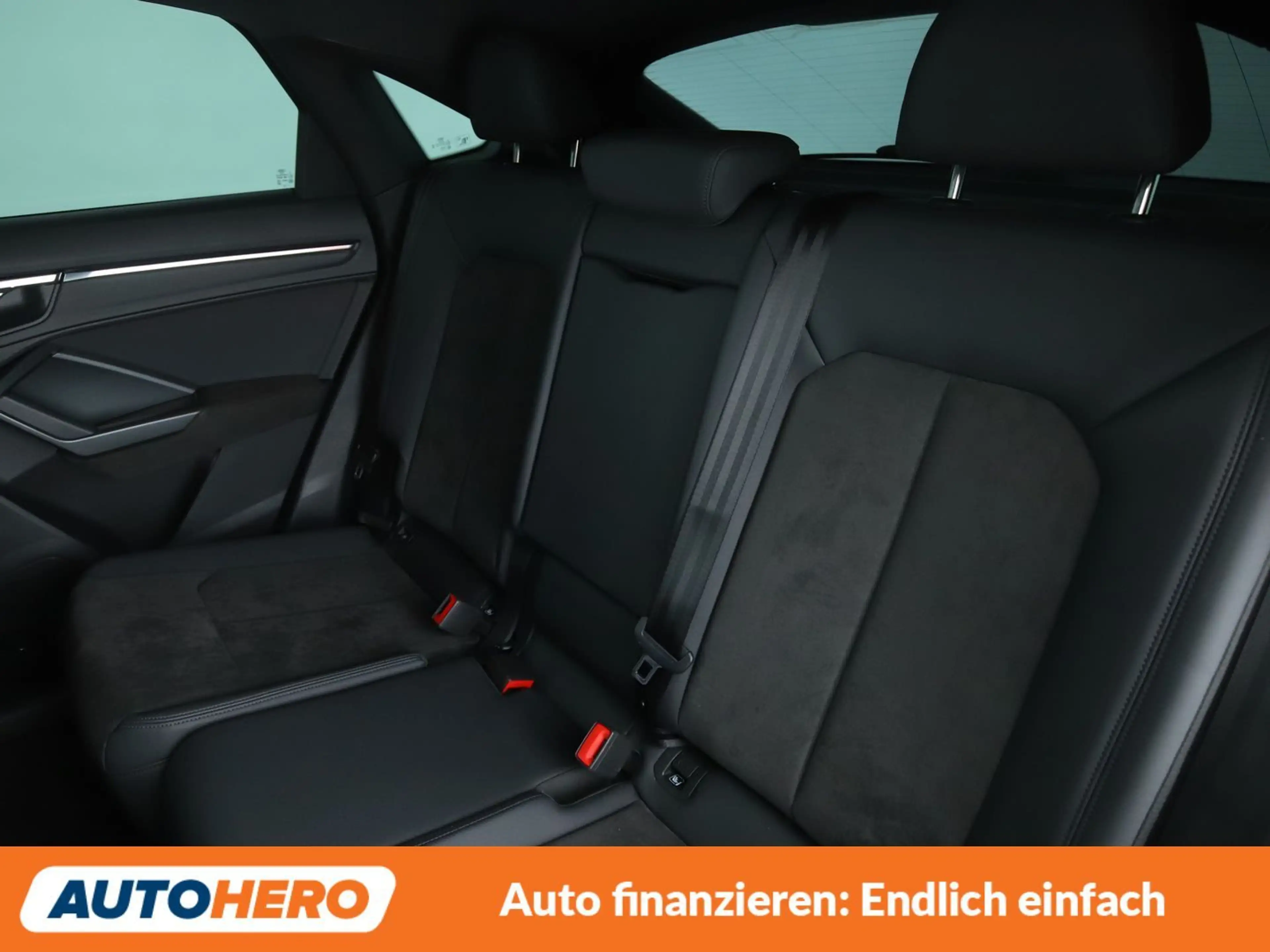 Audi RS Q3 2.5 TFSI quattro Aut.*NAVI*LED* — photo 14