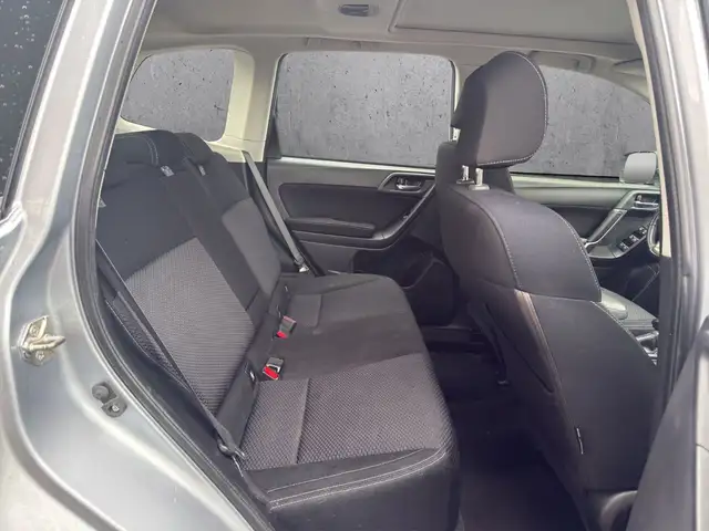Subaru Forester view 11