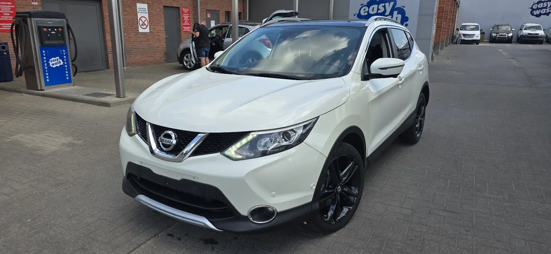 Nissan Qashqai 1.6 dCi Xtronic Black Edition euro 6b - 2