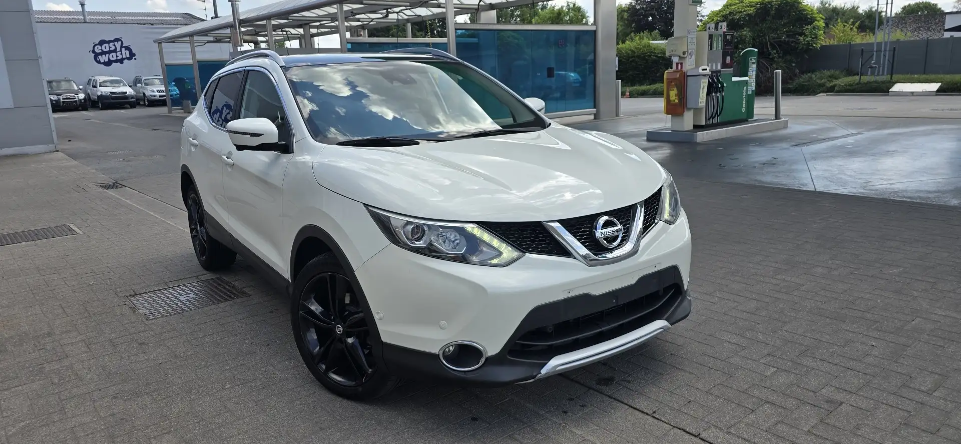 Nissan Qashqai 1.6 dCi Xtronic Black Edition euro 6b - 1