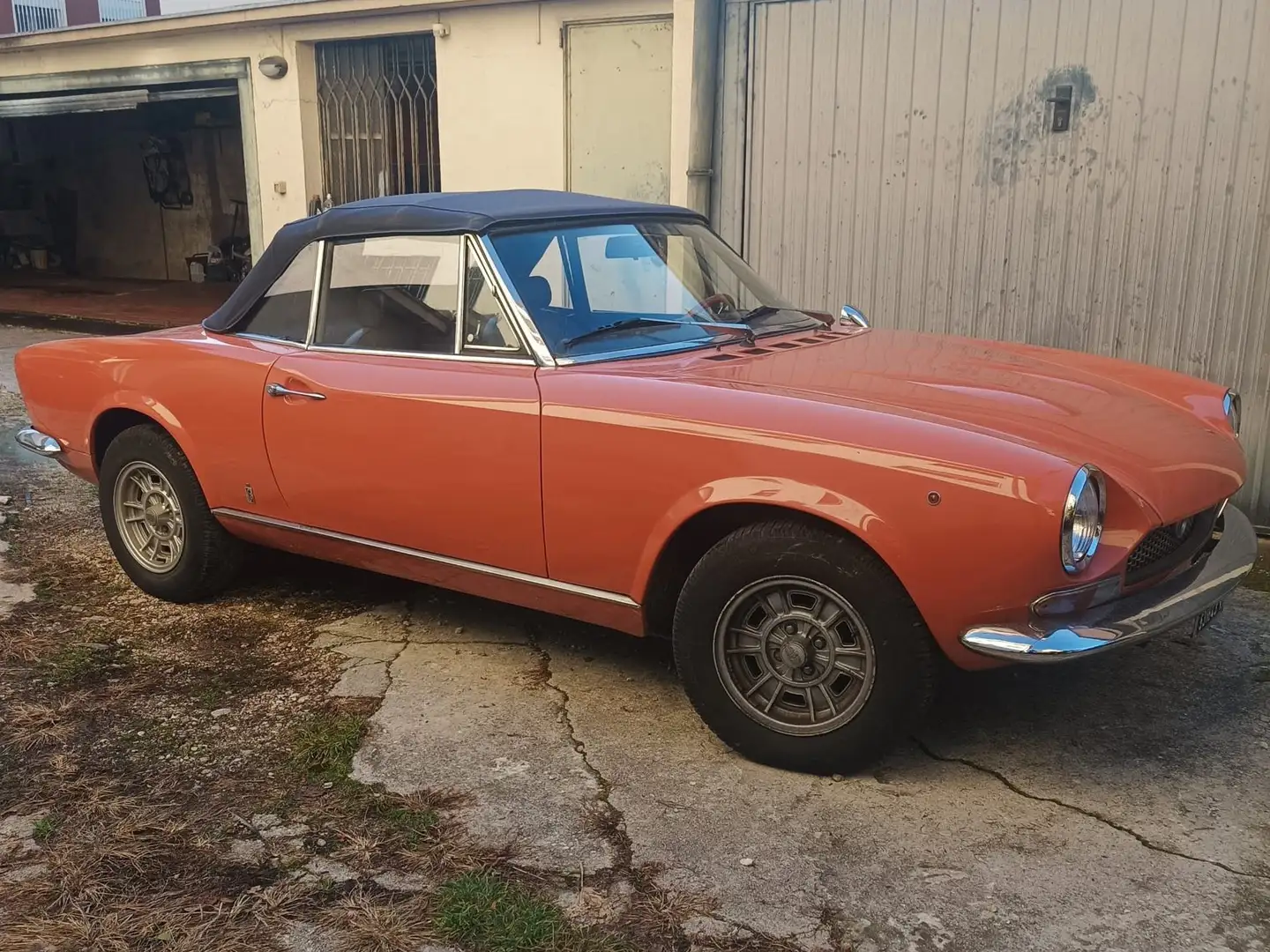 Fiat 124 Spider - 2