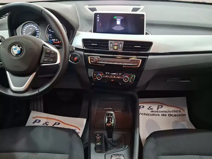 BMW X1 sDrive18dA Corporate 2021, foto 26