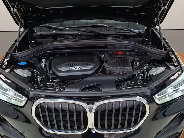 BMW X1 sDrive18dA Corporate 2021, foto 14