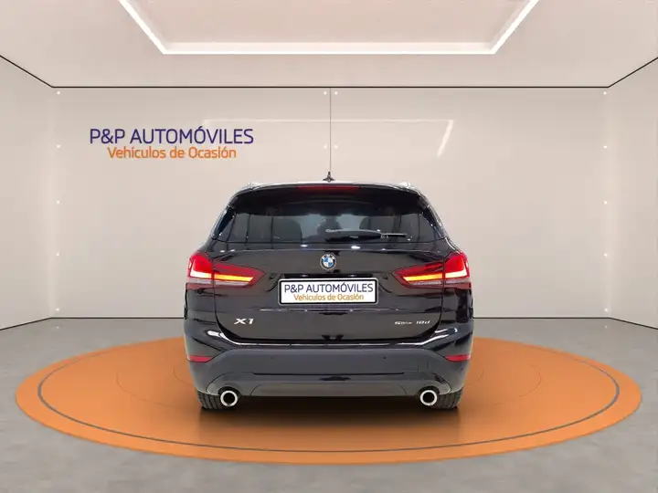 BMW X1 sDrive18dA Corporate 2021, foto 6