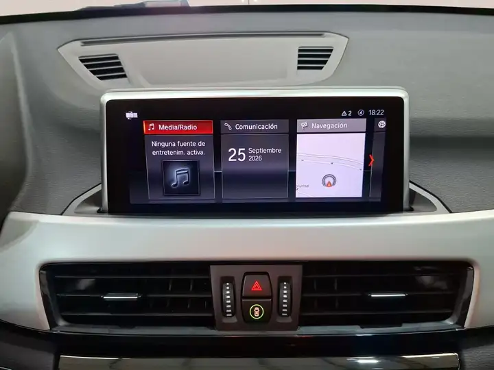 BMW X1 sDrive18dA Corporate 2021, foto 27