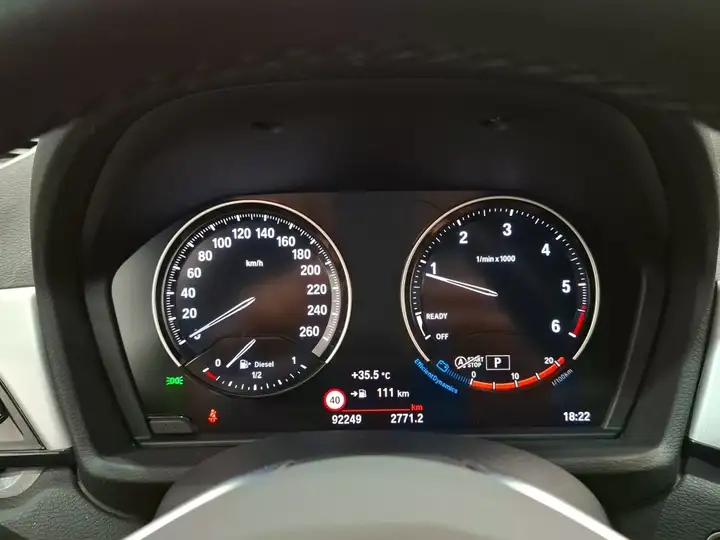 BMW X1 sDrive18dA Corporate 2021, foto 19