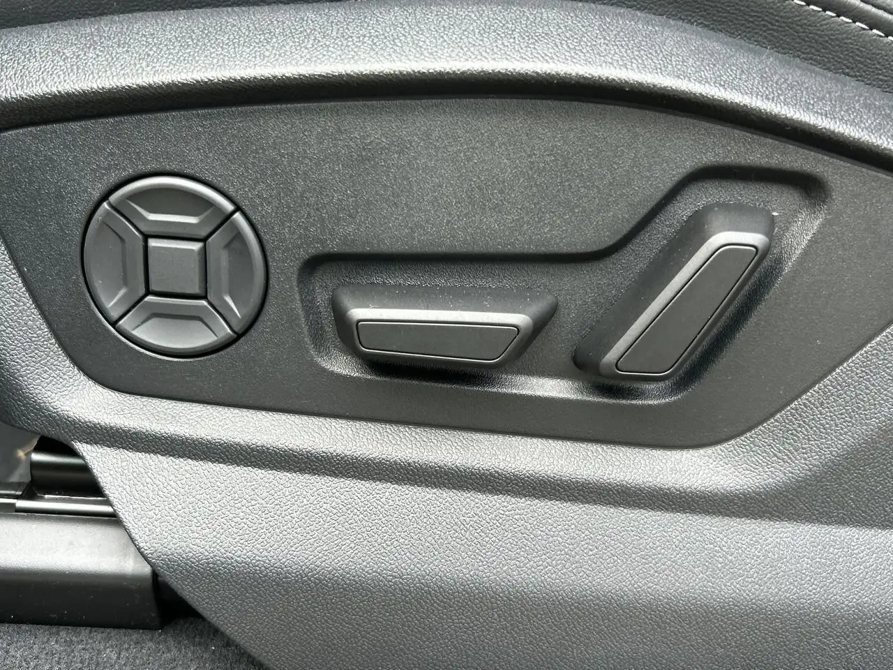 Audi Q7 снимка Audi Q7