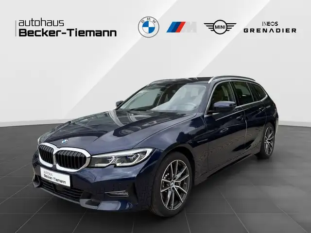 BMW 330 i xDrive Touring 18" / HUD / DrivAss / AHK / HiFi