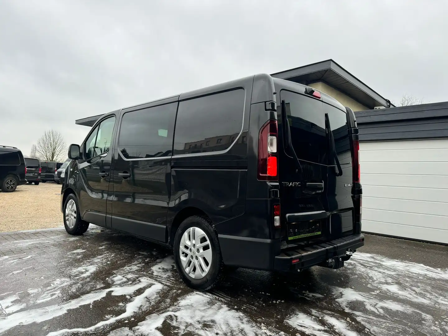 Renault Trafic 2.0d * 145PK * AUTOMAAT * CAMERA * GPS * AUT AIRCO Noir - 2