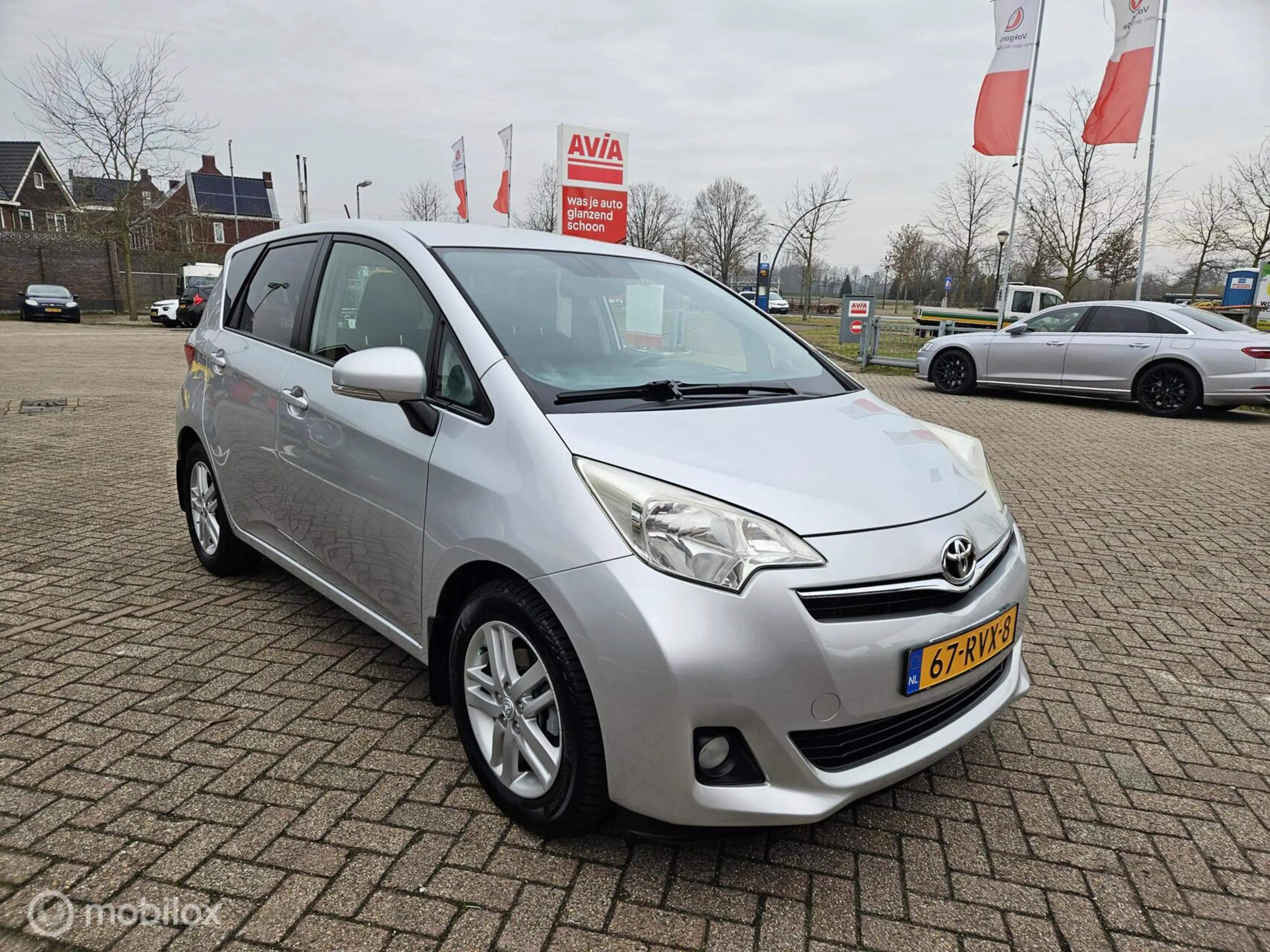 Toyota Verso-S 1.3 VVT-i Aspiration — photo 5