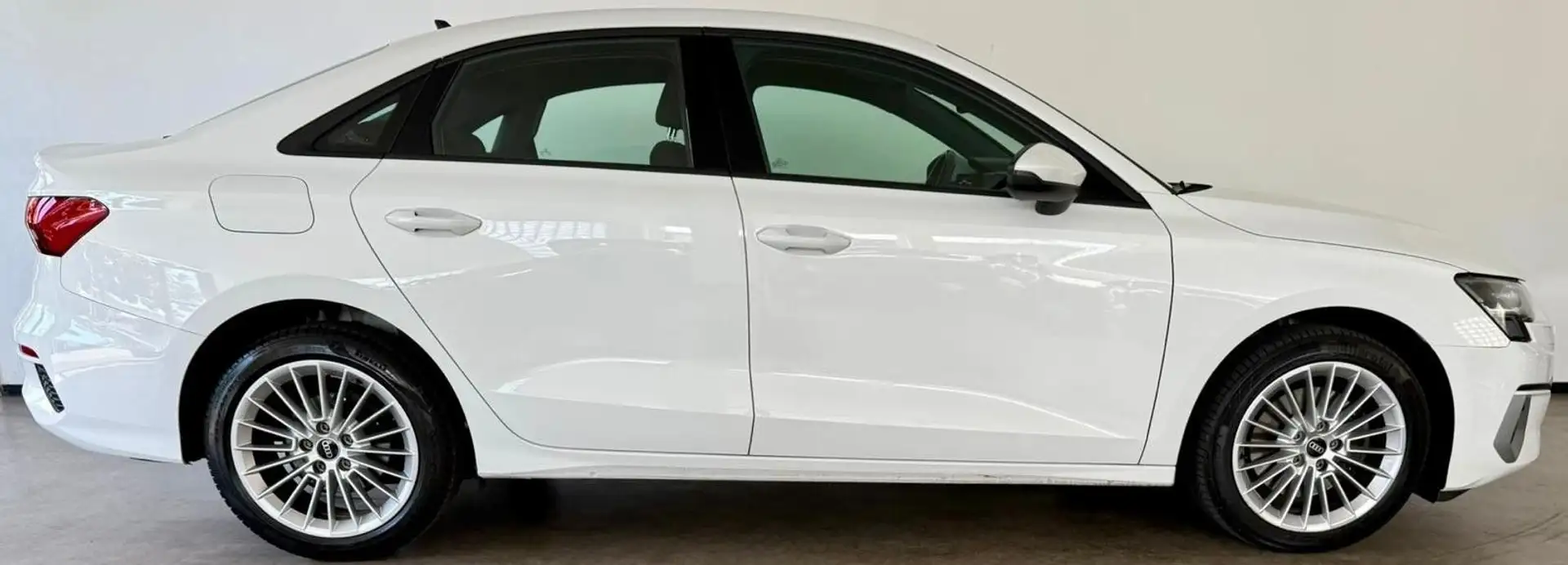 Audi A3 Limousine 30 TDI advanced,1.Hand,Virtual,PDC, Weiß - 2