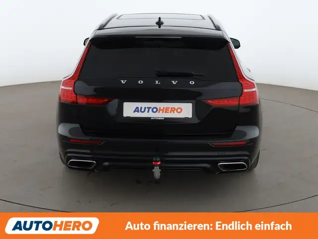 Volvo V60 view 5