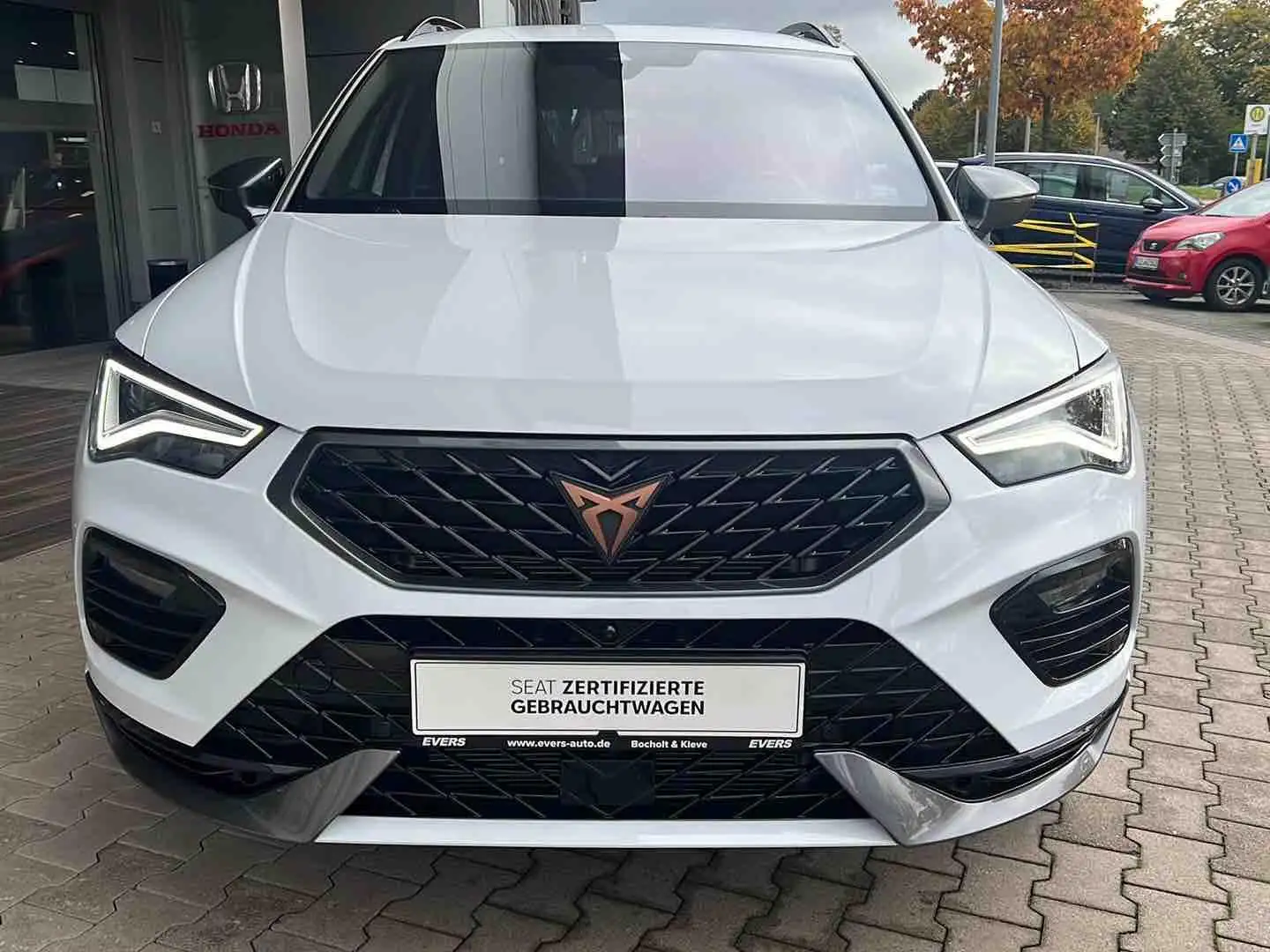 CUPRA Ateca 1.5 TSI DSG LED Pano Navi ACC Totw 360° 19" Weiß - 2