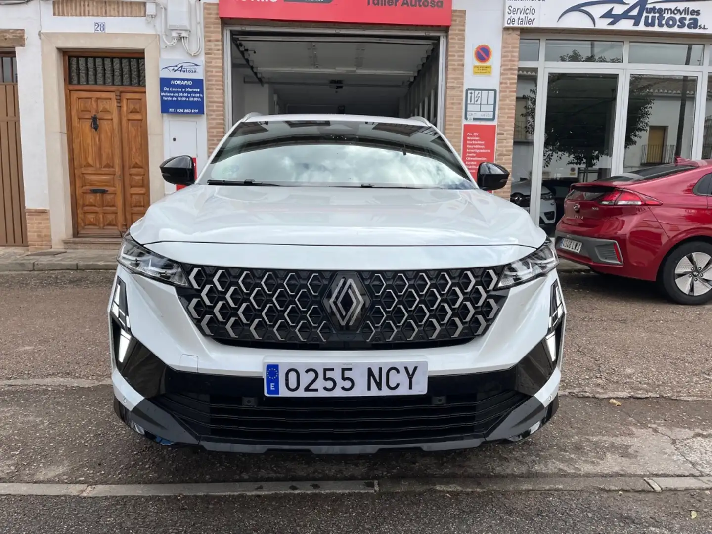 Renault Austral 1.3 TCe Mild Hybrid Techno CVT 116kW Weiß - 2