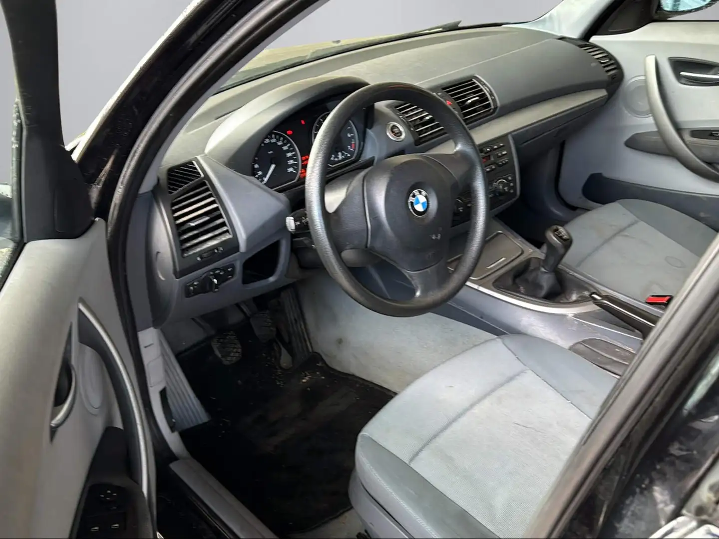 BMW 116 i 1.6 16V KAT /Tempomat/Klima/Radio/CD-Player Schwarz - 2