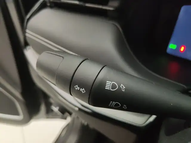 Jeep Compass view 11