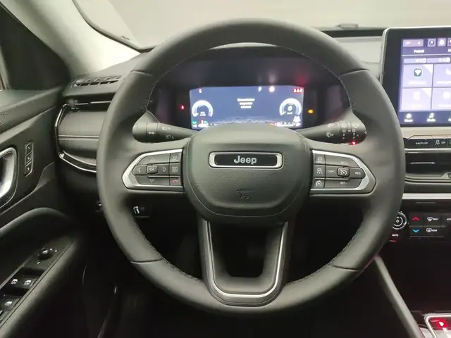 Jeep Compass view 10
