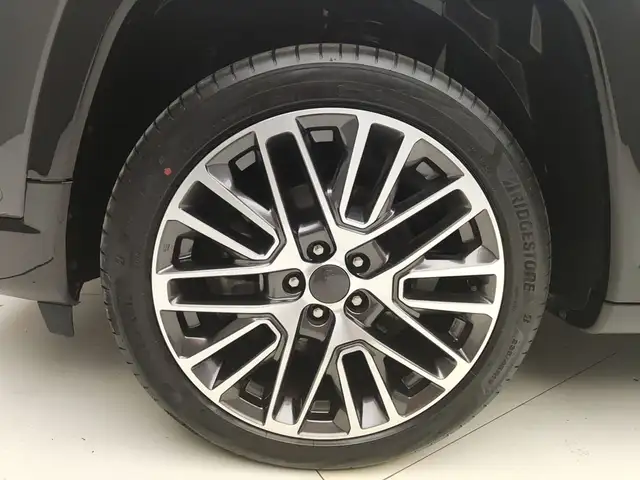 Jeep Compass view 23