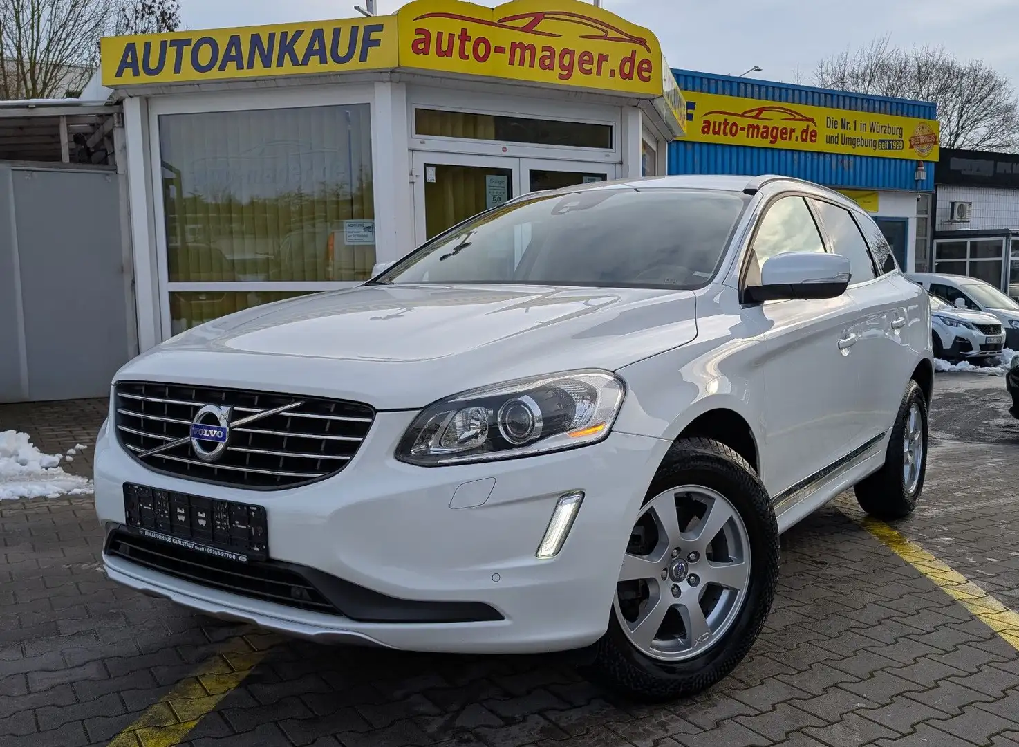 Volvo XC60 D4*2.Hd*Temp*AHK*SH*BiXen*4xShz*PDC*Memory Blanc - 1