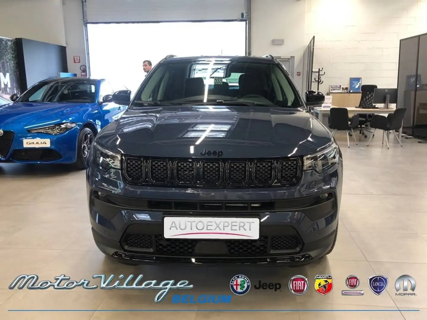 Jeep Compass 1.3 Turbo T4 130 4x2 MTX Night Eagle Bleu - 2