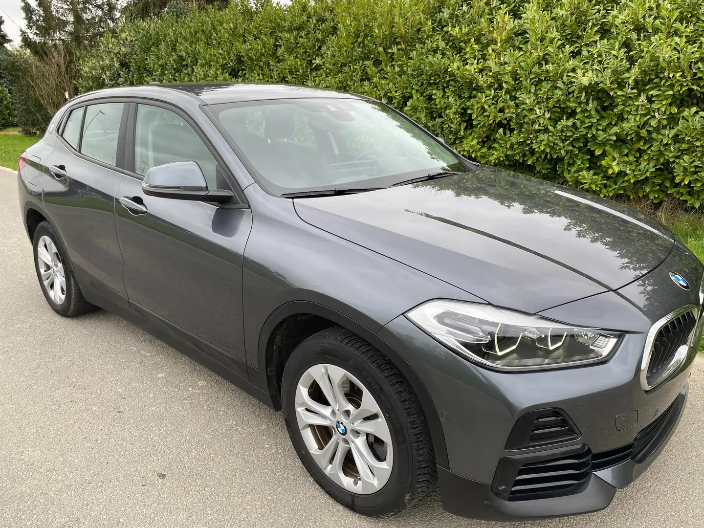 BMW X2 1.5 X2 DRIVE25e -4x4 Grijs - 2