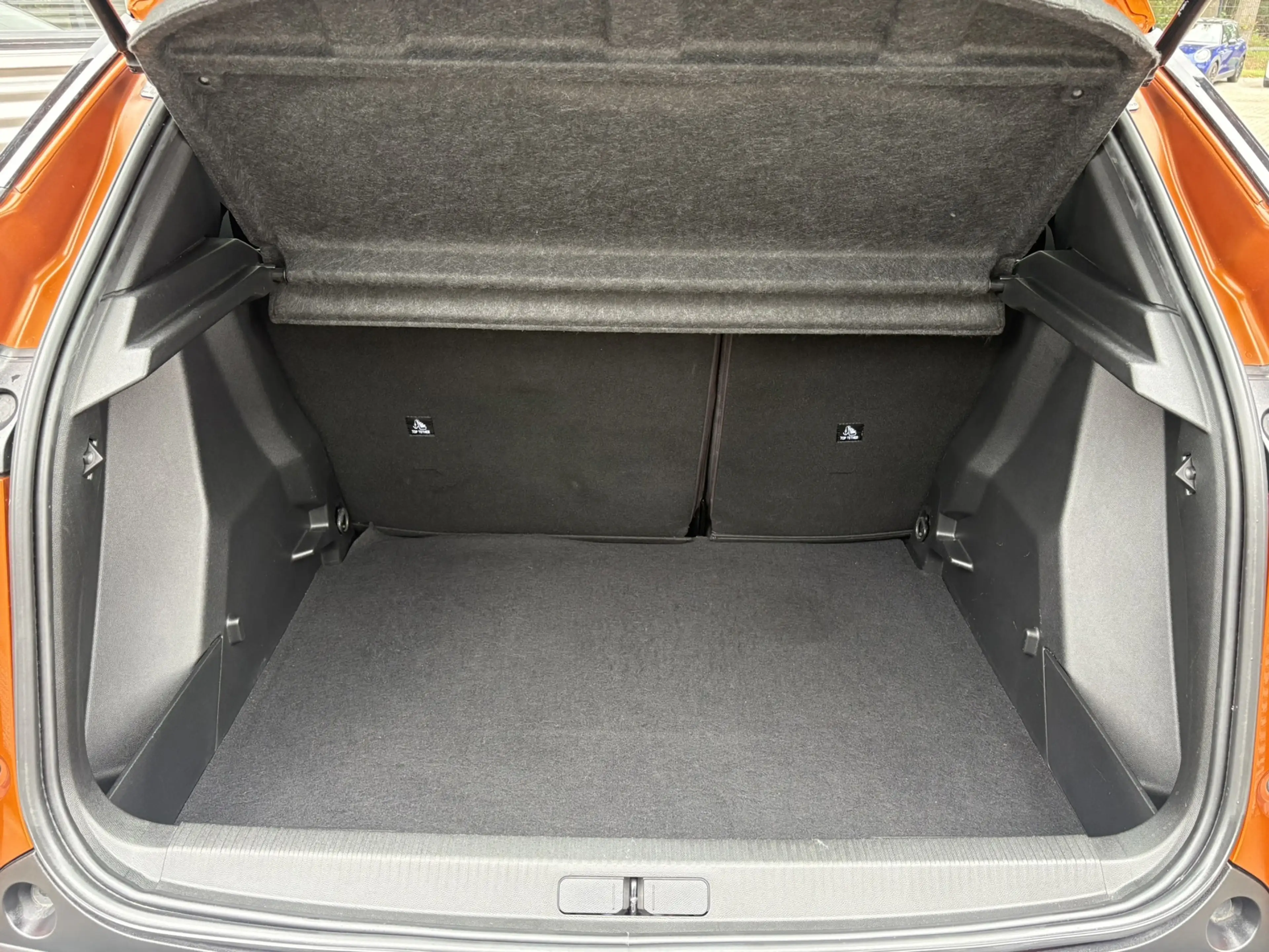 Peugeot e-2008 EV Active Pack 50 kWh -SOH 91.5%- 3 FASE-CLIMA-CAM — photo 15