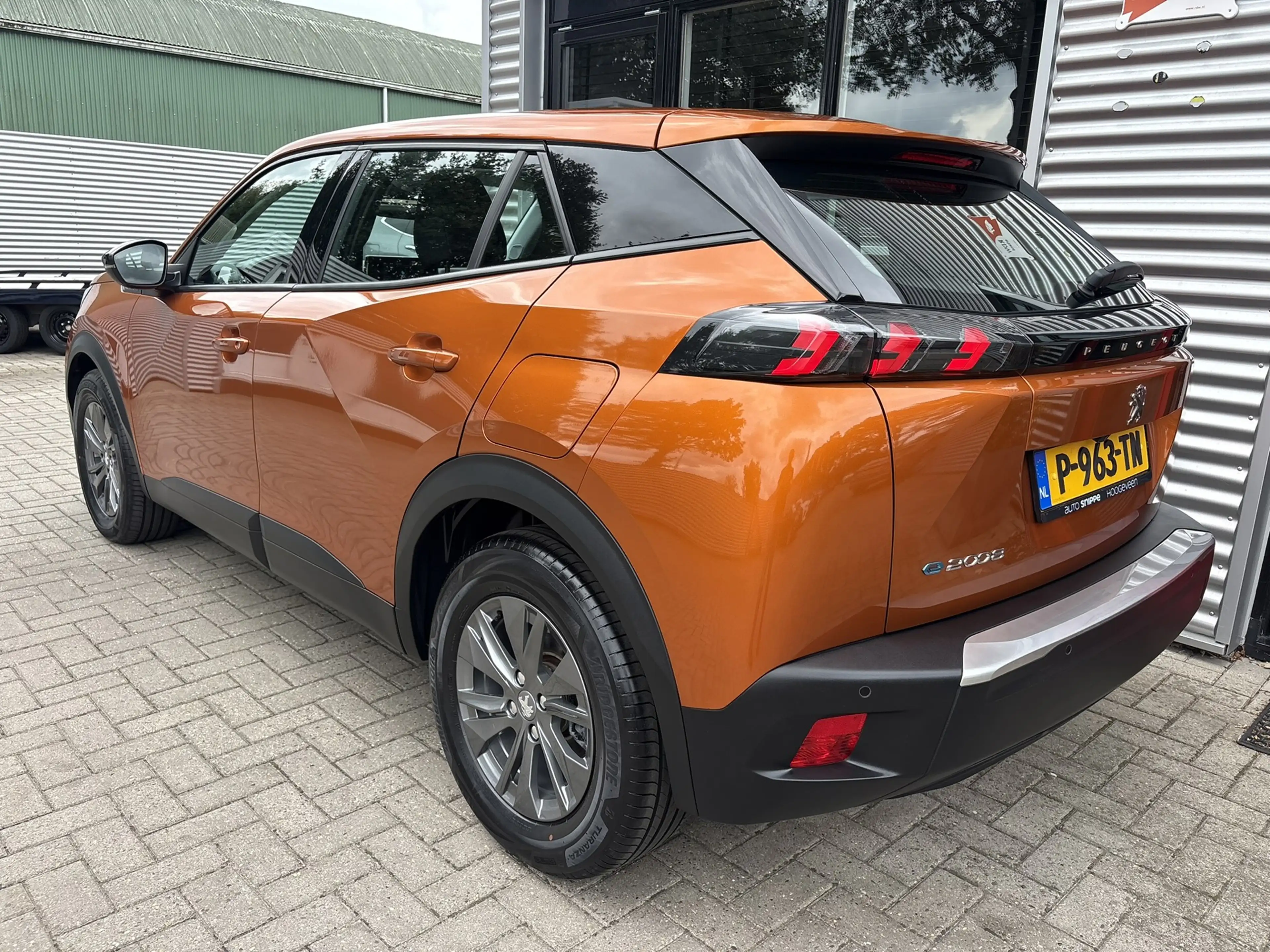 Peugeot e-2008 EV Active Pack 50 kWh -SOH 91.5%- 3 FASE-CLIMA-CAM — photo 37
