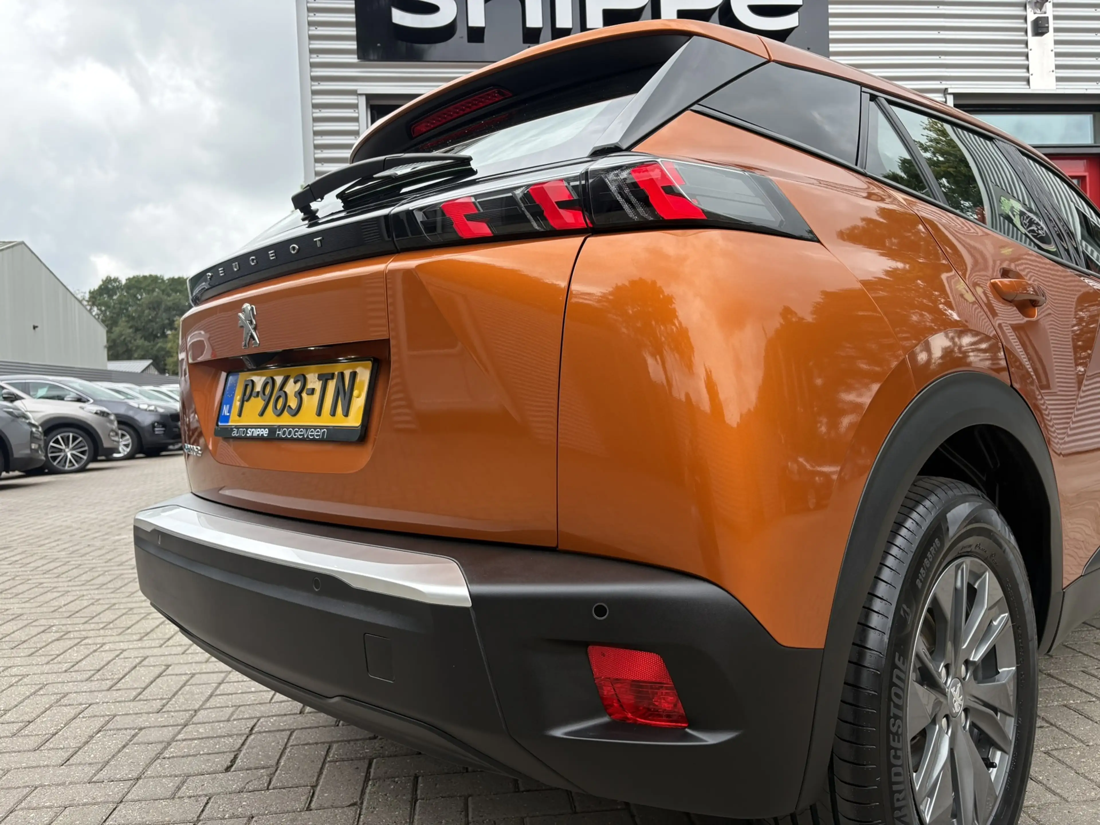 Peugeot e-2008 EV Active Pack 50 kWh -SOH 91.5%- 3 FASE-CLIMA-CAM — photo 5