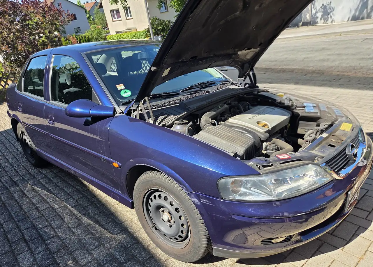 Opel Vectra 1.6, foto 2